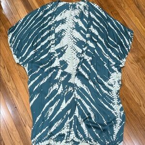 Stylish Green and White Women's cardigan